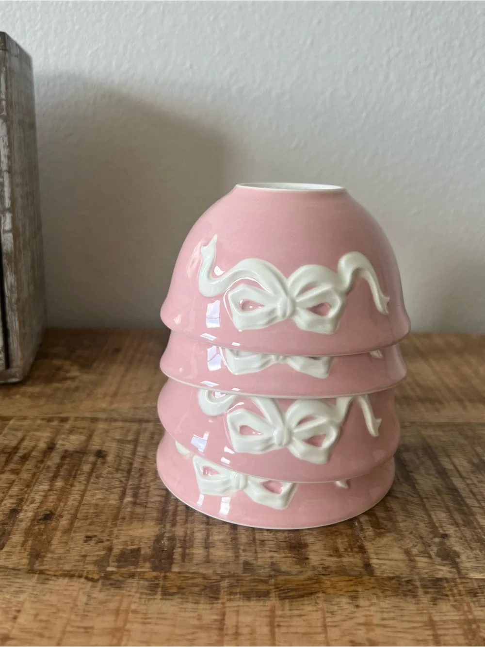 New 4pc Pink Bow Stoneware Small Bowl Set